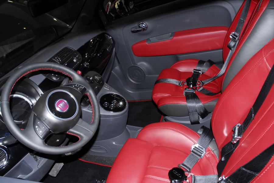  Fiat 500 Abarth SS 2009 года  (фото 20 из 25)